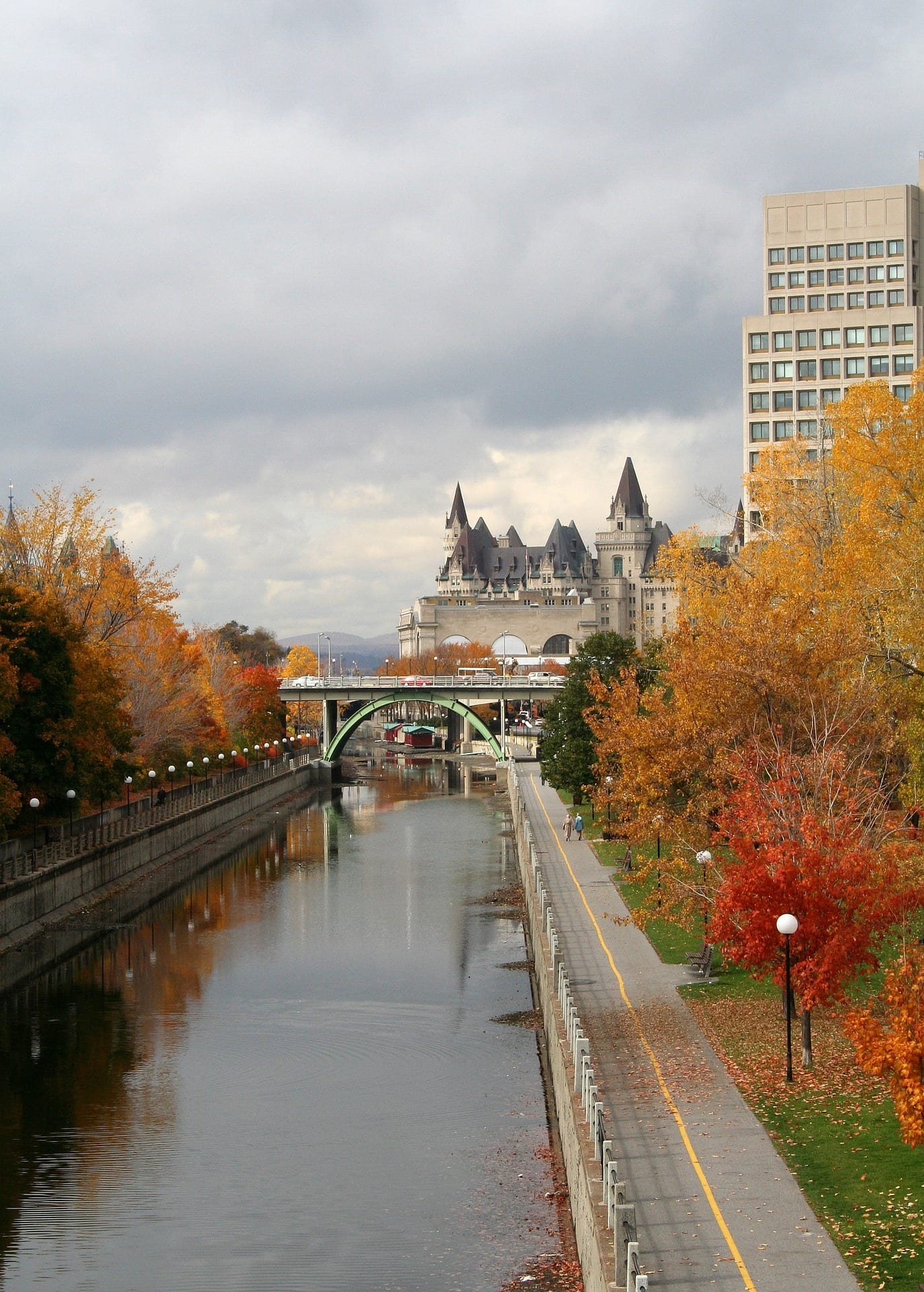 The Best Time (and Places) to See Fall Colours in Ottawa
